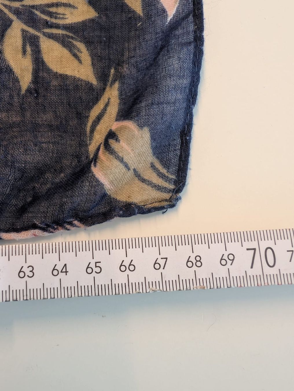 Foulard & Sciarpe: Schal "Blume", ca 68 x 176 cm – Usato da Zweisimmen venduto da Mousie 2