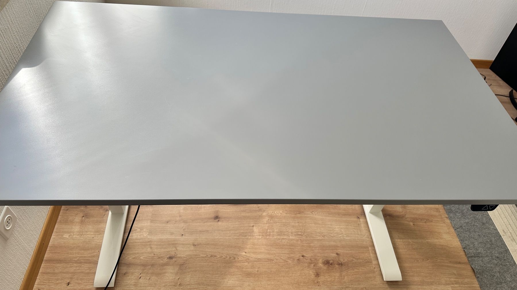 Ikea Bureaux: Electric Height Adjustable Desk - Excellent Condition! – Neuf (Voir description) à St. Gallen par wan_9mmx