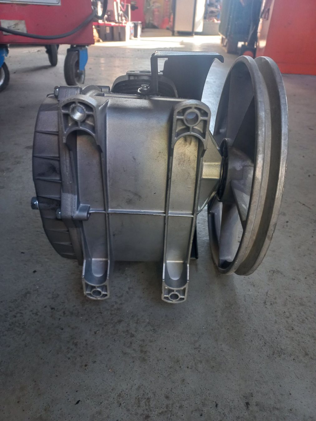 Compressori: 1- Zylinder Pressluft - Kompressor / Luftkompressor neu – Nuovo (secondo la descrizione) da Dulliken venduto da mopar030 6