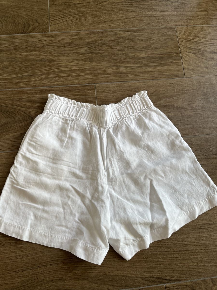 H&M Hosen: Short blanc H&M en lin, taille S – Gebraucht aus Hauterive NE von Lipal 4