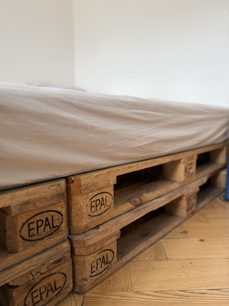 Paletten: 8 Pallets (EPAL) in perfect shape – Gebraucht aus St. Gallen von dav_lyj7