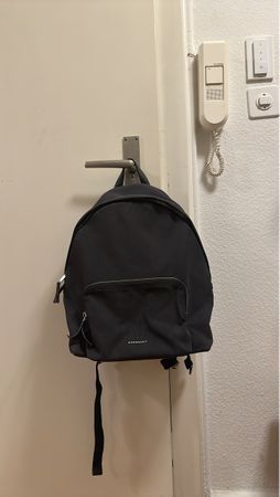 Schicker Burberry Rucksack in Schwarz - Top Zustand!