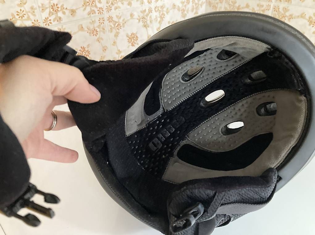 Caschi: Casque de ski Giro – Usato da Saxon venduto da tok_8dnf 1