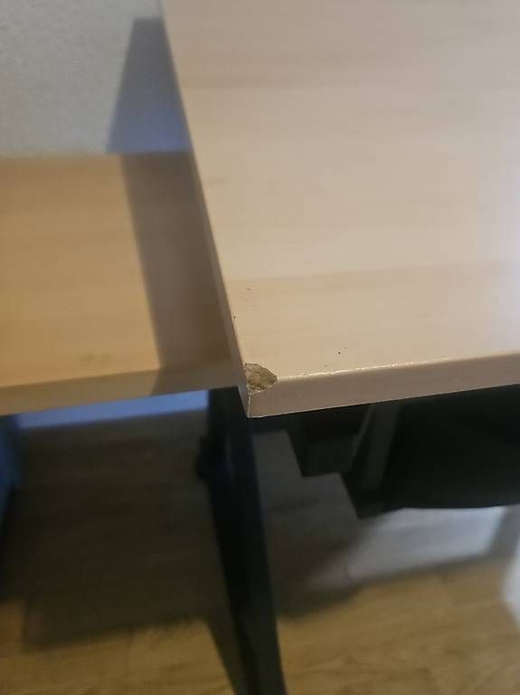 Scrivanie: Bureau réglable et inclinable  – Usato da Echallens venduto da Youpi 4