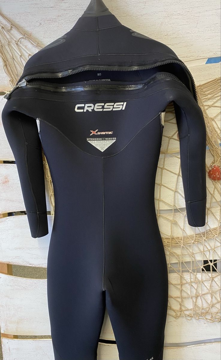 Cressi Mute per immersioni: Halbtrockenanzug Damen Gr. S – Nuovo e nell'imballaggio originale da Pfäffikon ZH venduto da Deko-Stopp 1