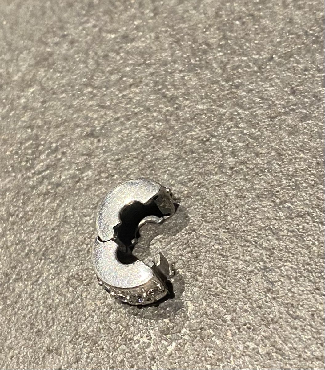 Pandora Pendentifs: Pandora Clip Charm – D'occasion à Muri AG par sonneblueme10 1