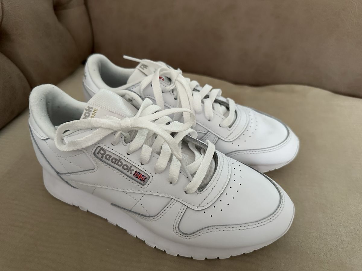 Reebok Scarpe da donna: Reebok Classic Gr 39 – Usato da Winterthur venduto da 130404 1