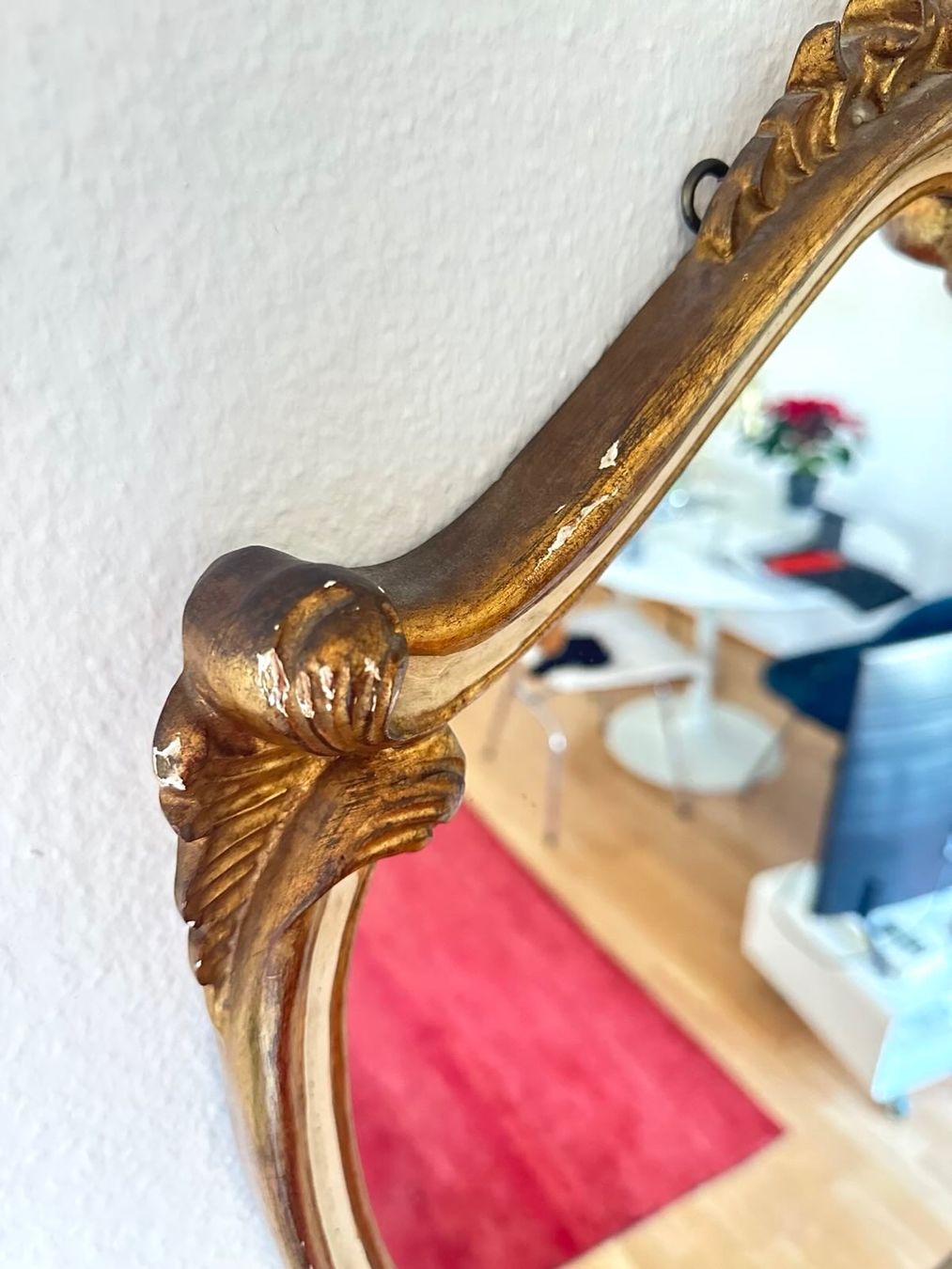 Specchi: Goldener Spiegel mit dekorativen Elementen – Usato da Basel venduto da curated_finds 2