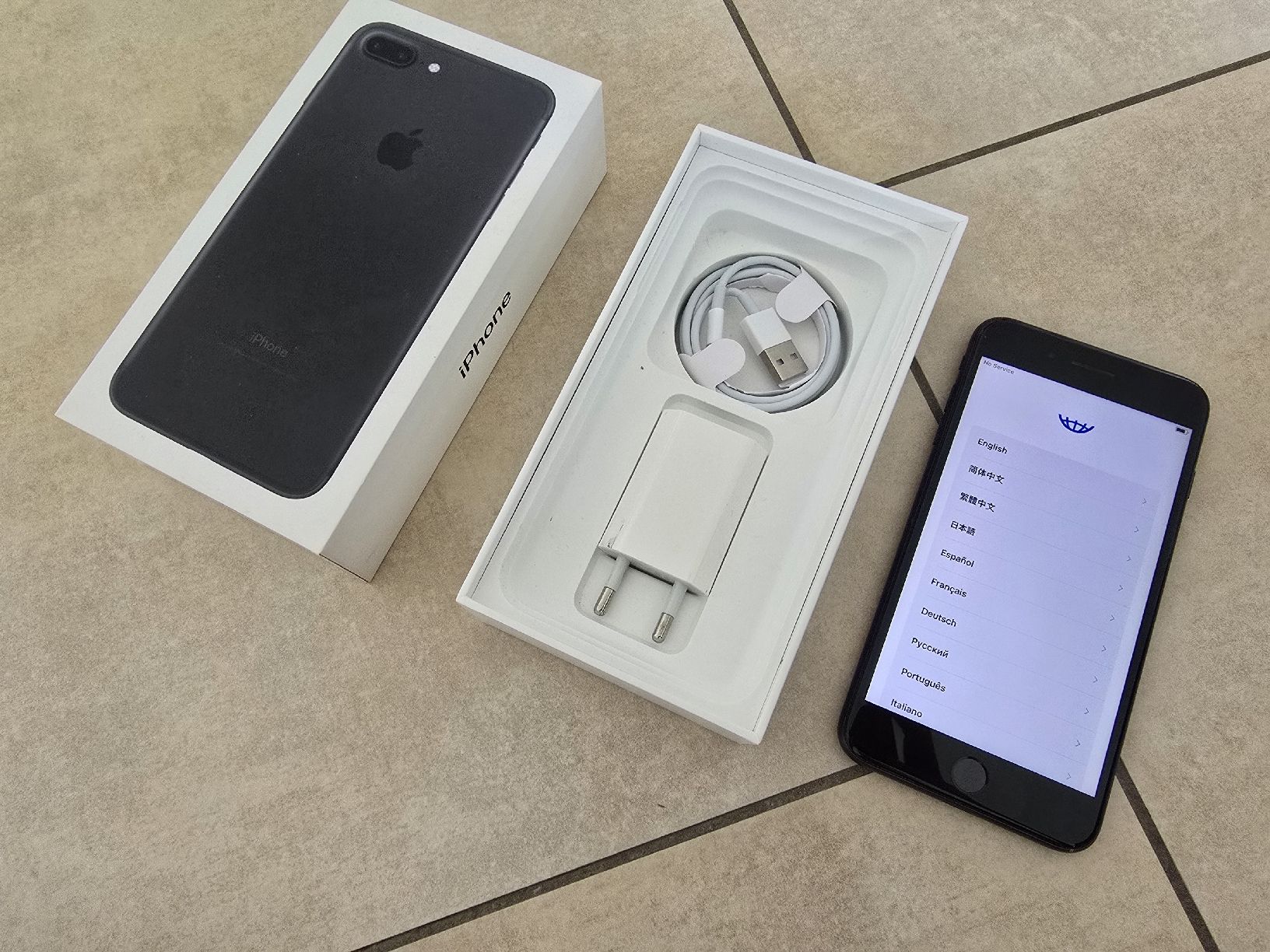 Apple Handys / Smartphones: Apple iPhone 7 Plus - 32GB – Gebraucht aus Rickenbach b. Wil von VeryLovelyThings 1
