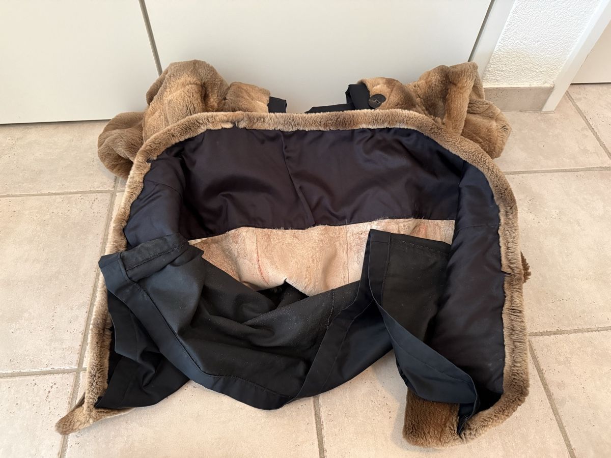 Giacche: Pelzjacke, beidseitig tragbar – Usato da Hofstetten SO venduto da anja4114 9