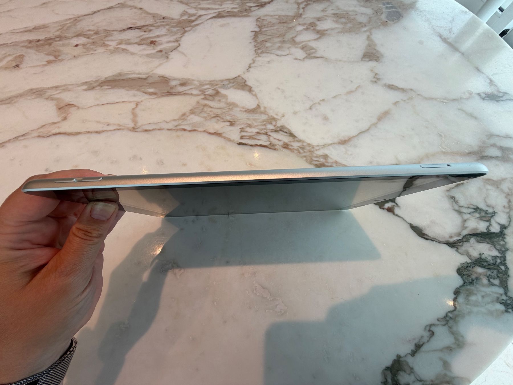 Apple Tablet PC: iPad 9. Generation 256GB WiFi + Cellular Mod. 2604 – Usato da Scherzingen venduto da oli_9rjp 6