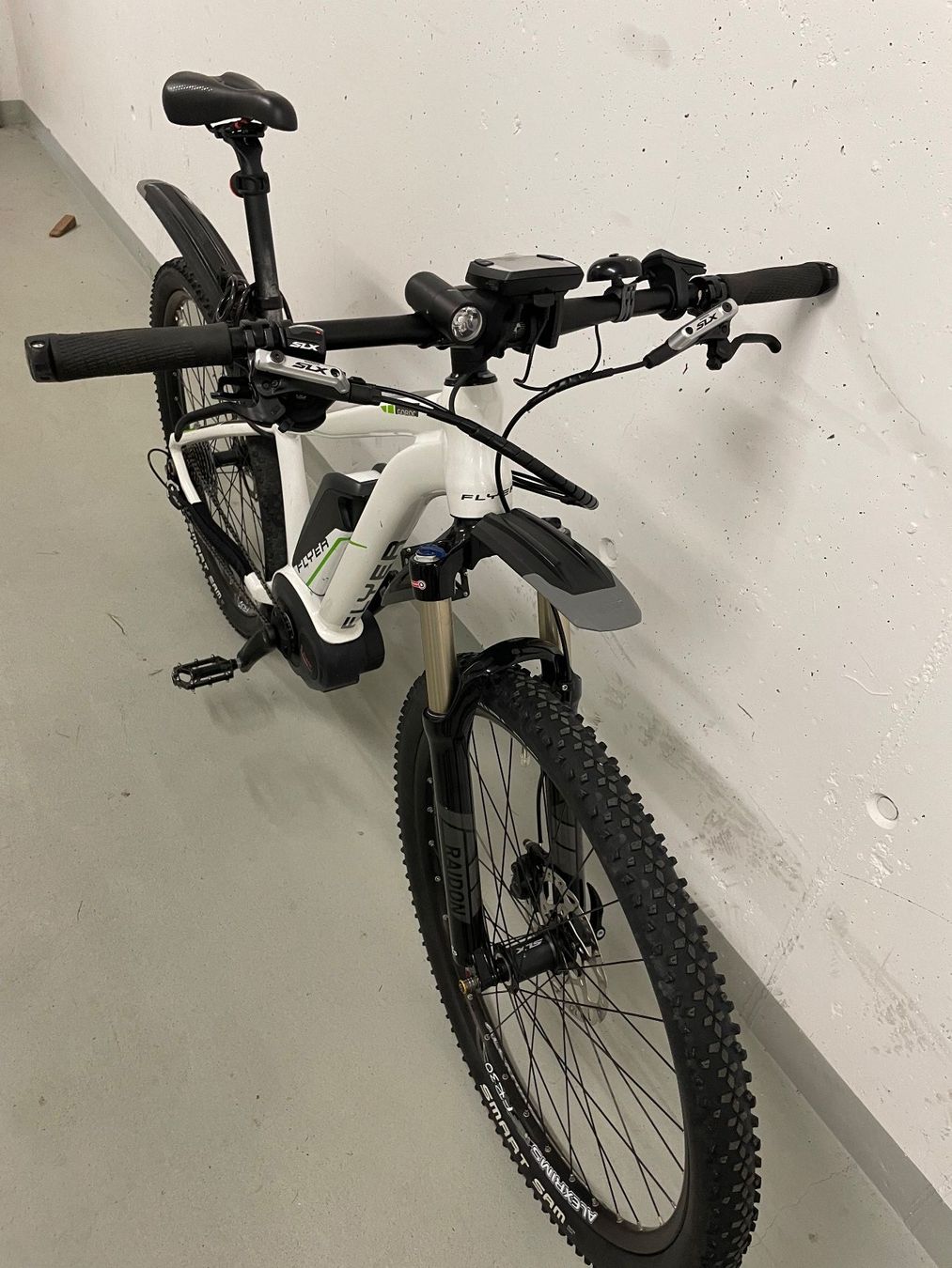 Flyer Velos: Flyer Goroc E-Bike 27.5" Bosch Performance Line – Gebraucht aus St. Gallen von Gallus8 1