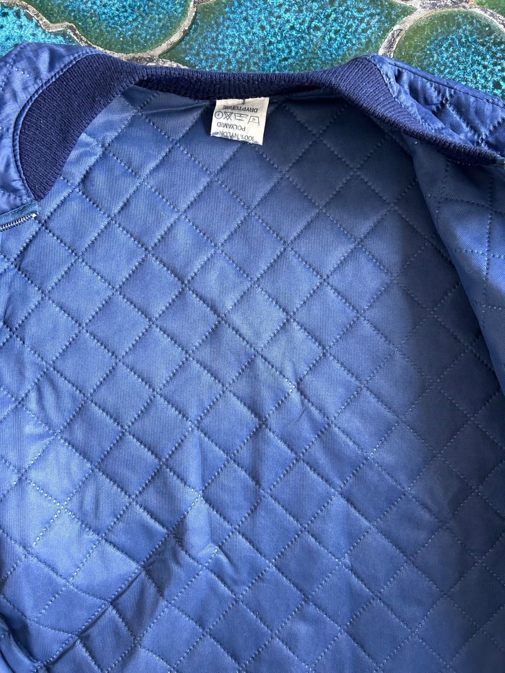 Giacche: Blaue Steppjacke - Arbeitsjacke Grösse L – Usato da Emmen venduto da Carbru 2