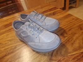 Gut erhaltene Halbschuhe der Marke "navyboot", Grösse 40.3