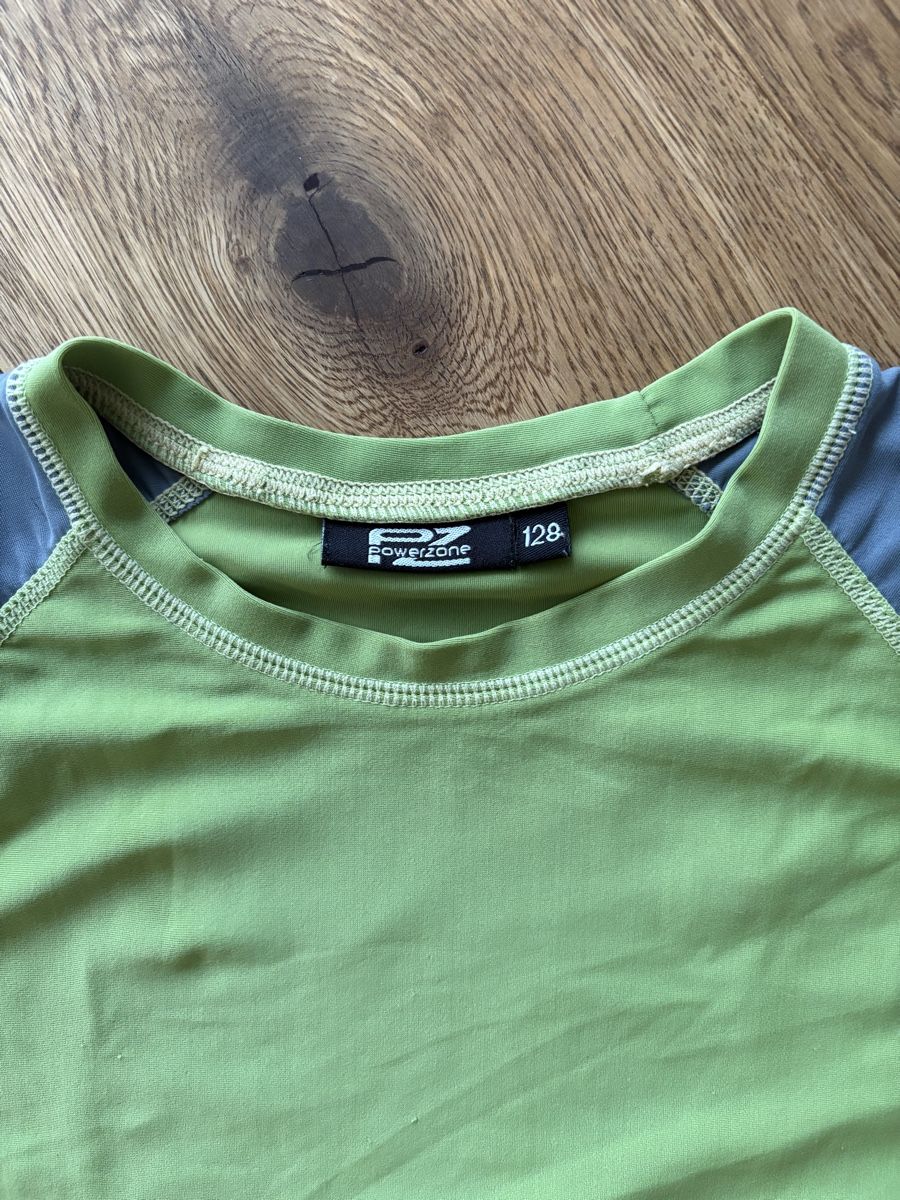 Costumi da bagno: UV Shirt Powerzone, Gr. 128 – Usato da Horgen venduto da Rafnaf 2