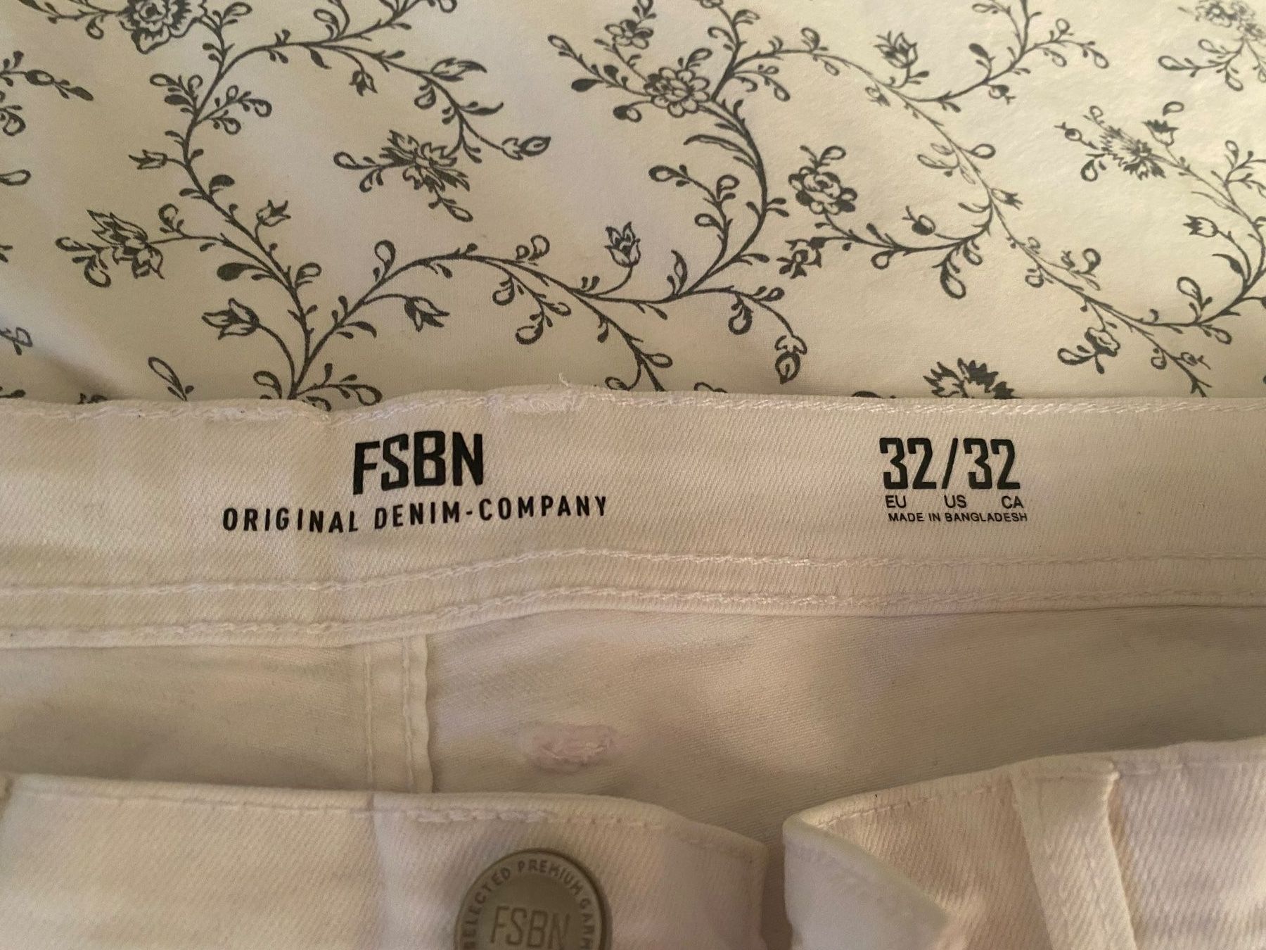 Jeans: White jeans – Usato da Zürich venduto da mel_z6hd 1