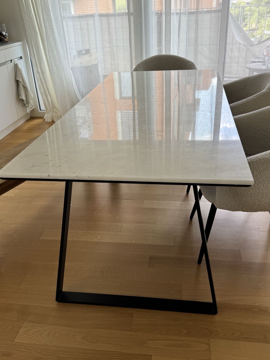 Tables: Echt Marmor Esstisch zu verkaufen – D'occasion à Wädenswil par Pearl7792 5