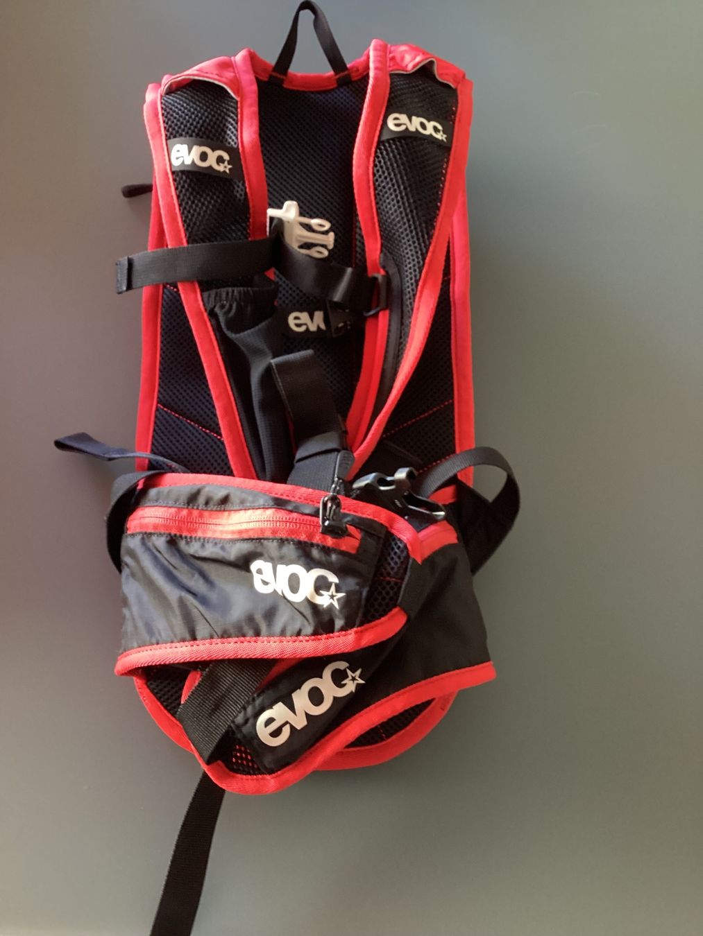 Evoc Zaini: Rucksack neu , mit 2 Liter Blase – Nuovo (secondo la descrizione) da Baar venduto da univega08 2