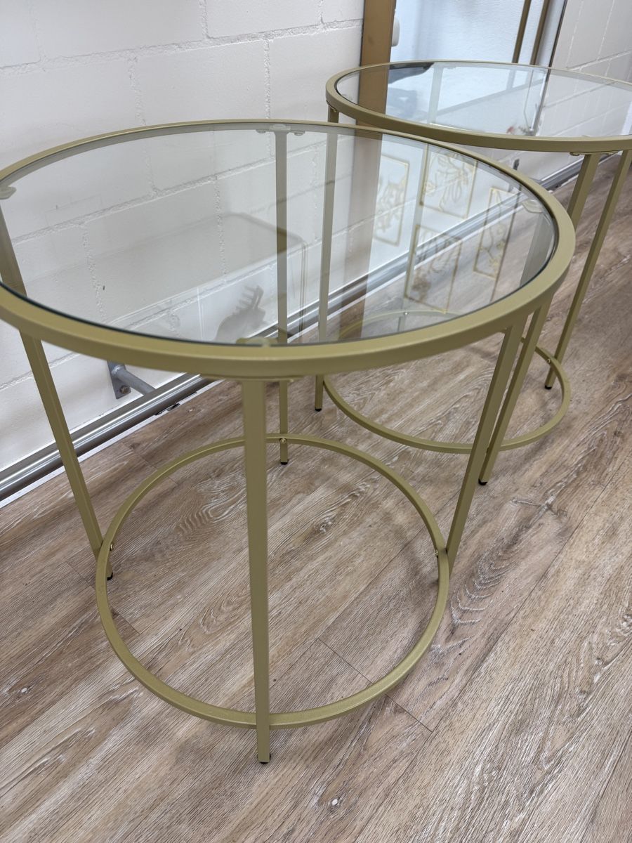 Tavoli: Gold/Glas Beistelltische 2Stk – Usato da Uttwil venduto da Mio092152 1