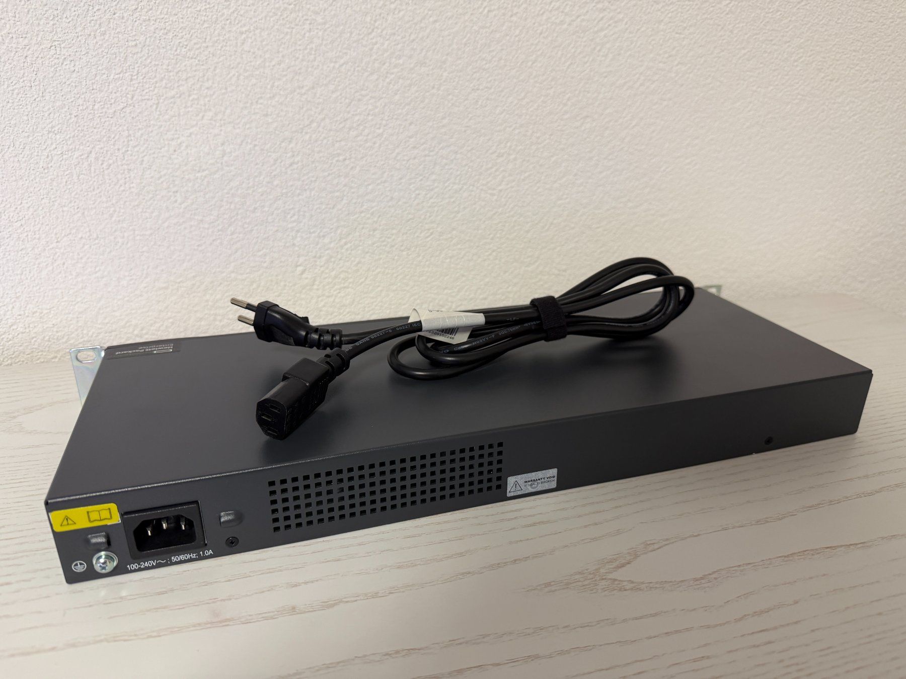 Ubiquiti Hubs & Switches: HPE 1420 24G 2SFP Switch JH017A – Gebraucht aus Gettnau von f10s6n 2