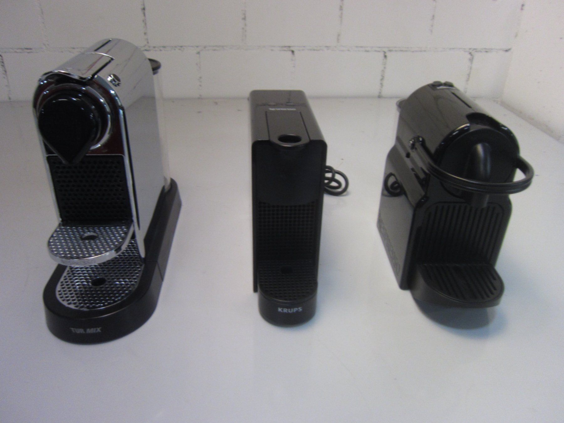 Nespresso Macchine per caffè & Macchine per espresso: LOT Nespressomaschinen – Usato da Kilchberg ZH venduto da Cuculus1