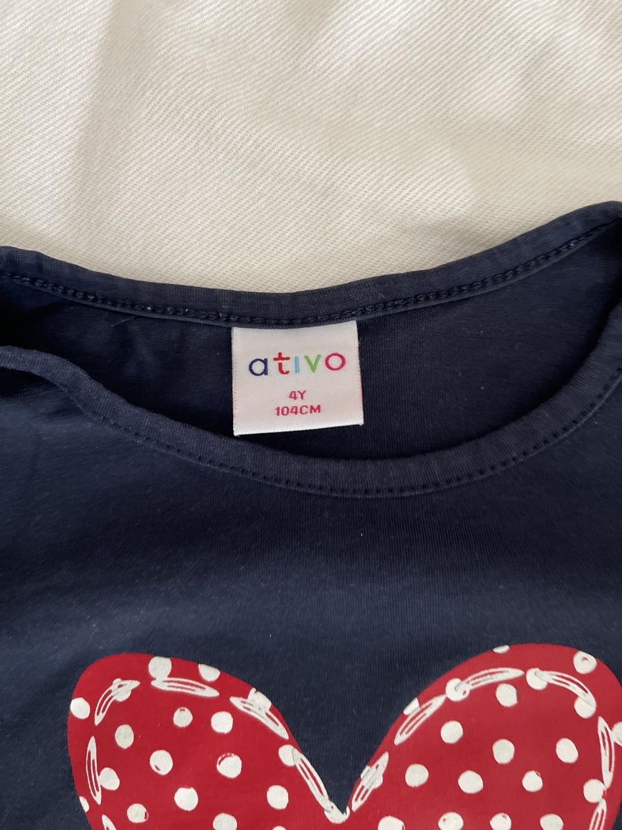 Camicette, T-shirt & Top: T-shirt fille 4 ans – Usato da MARLY venduto da AISLEE 1