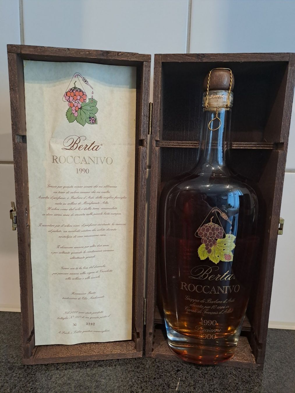 Berta Bevande alcoliche: Berta Grappa Roccanivo 1990 mit OHK – Nuovo e nell'imballaggio originale da Elsau venduto da Kellerraeumung