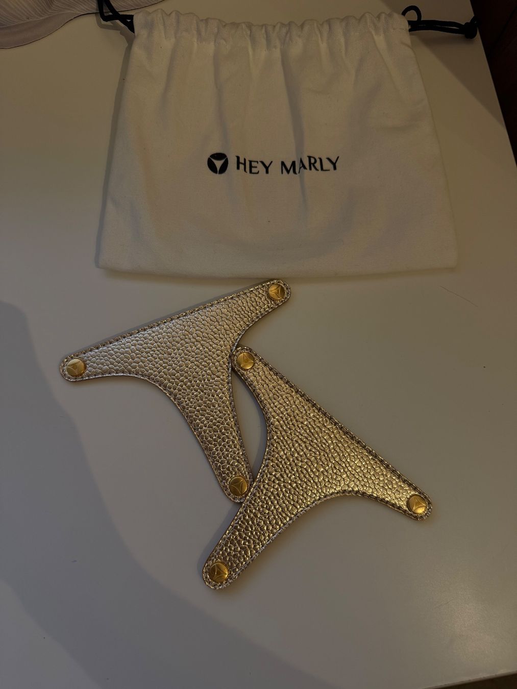 Scarpe da donna: HEY MARLY Topping Leder Gold mit Beutel Neu – Usato da Zürich venduto da pire01