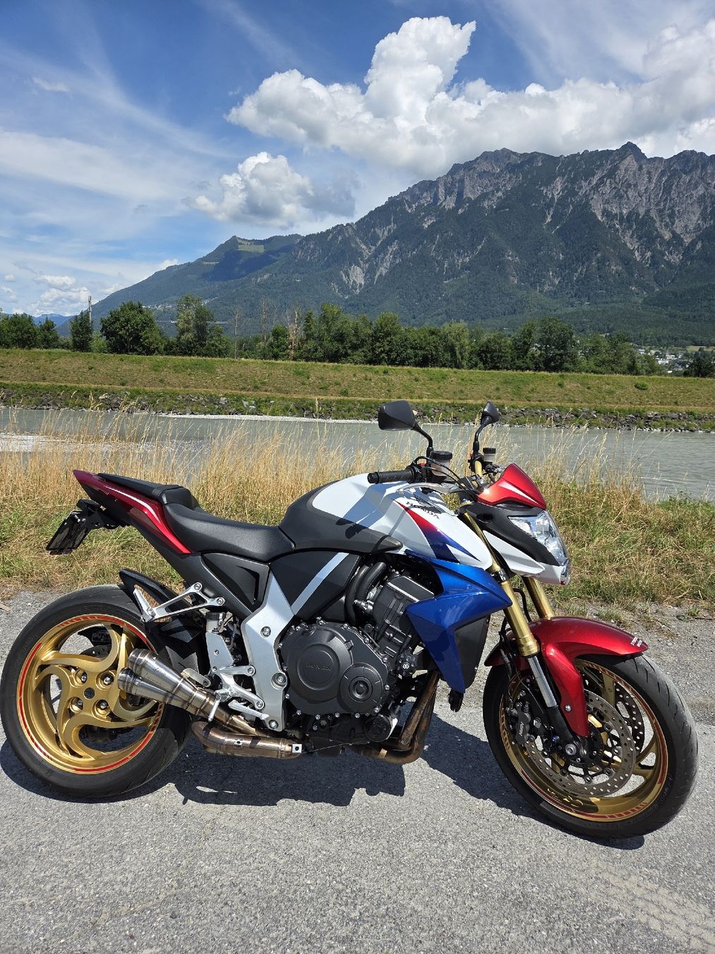 Honda Strada: Honda CB1000 RA – Usato da Buchs SG venduto da nicotambarikas 3