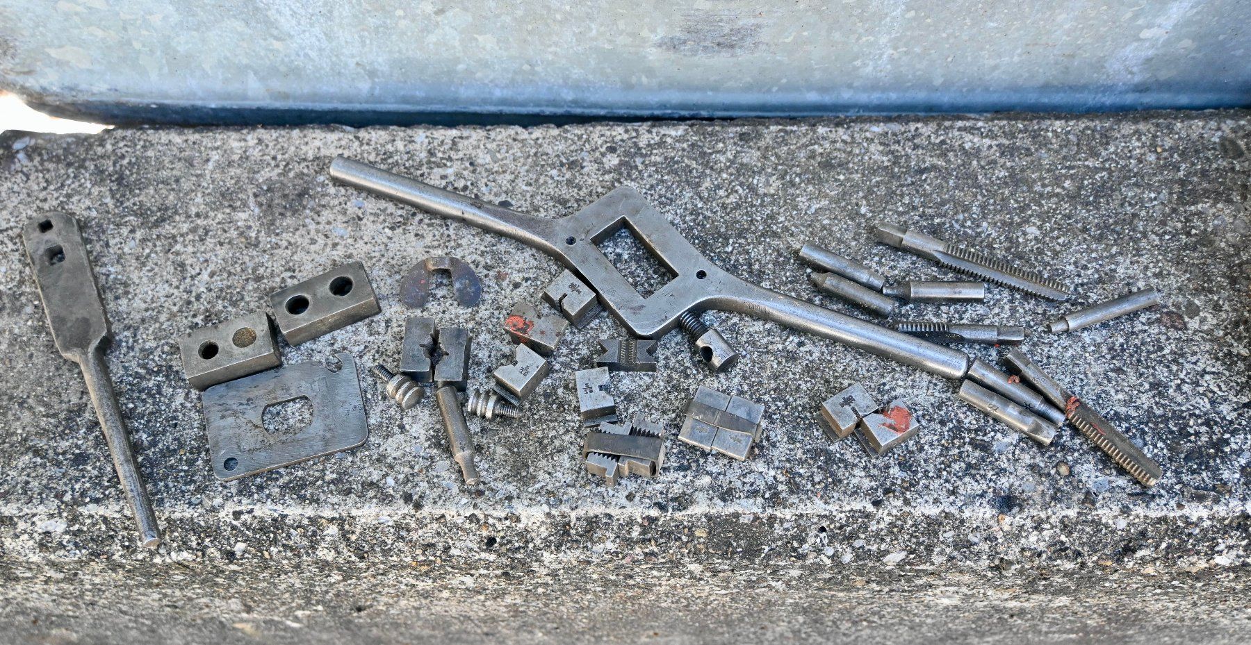 Alle Werkzeuge: Antikes Gewindeschneidset Gewindebohrer EVENTUS NR. 3 – Gebraucht aus Pfaffhausen von mono_rec 6