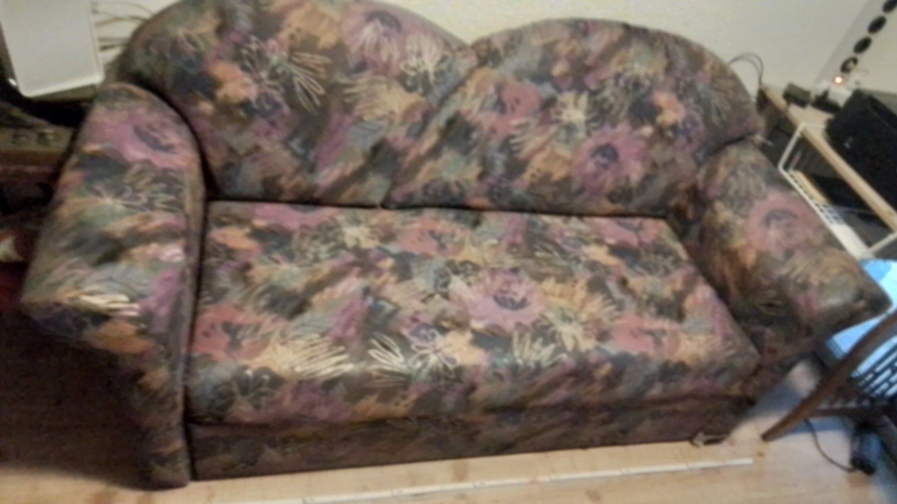 Divani: Bettsofa Sofa Gästebett Wohnzimmer Schlafzimmer – Usato da Oberurnen venduto da DVDL