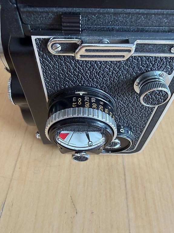 Rollei Fotocamera: Rolleiflex 3.5F – Usato da Cugnasco venduto da malbeats 2