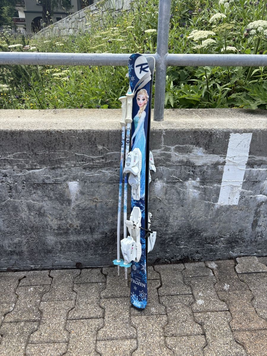 Rossignol Skis: Rossignol Frozen Ski 110cm mit Stöcke – Gebraucht aus Arosa von SabineW. 1