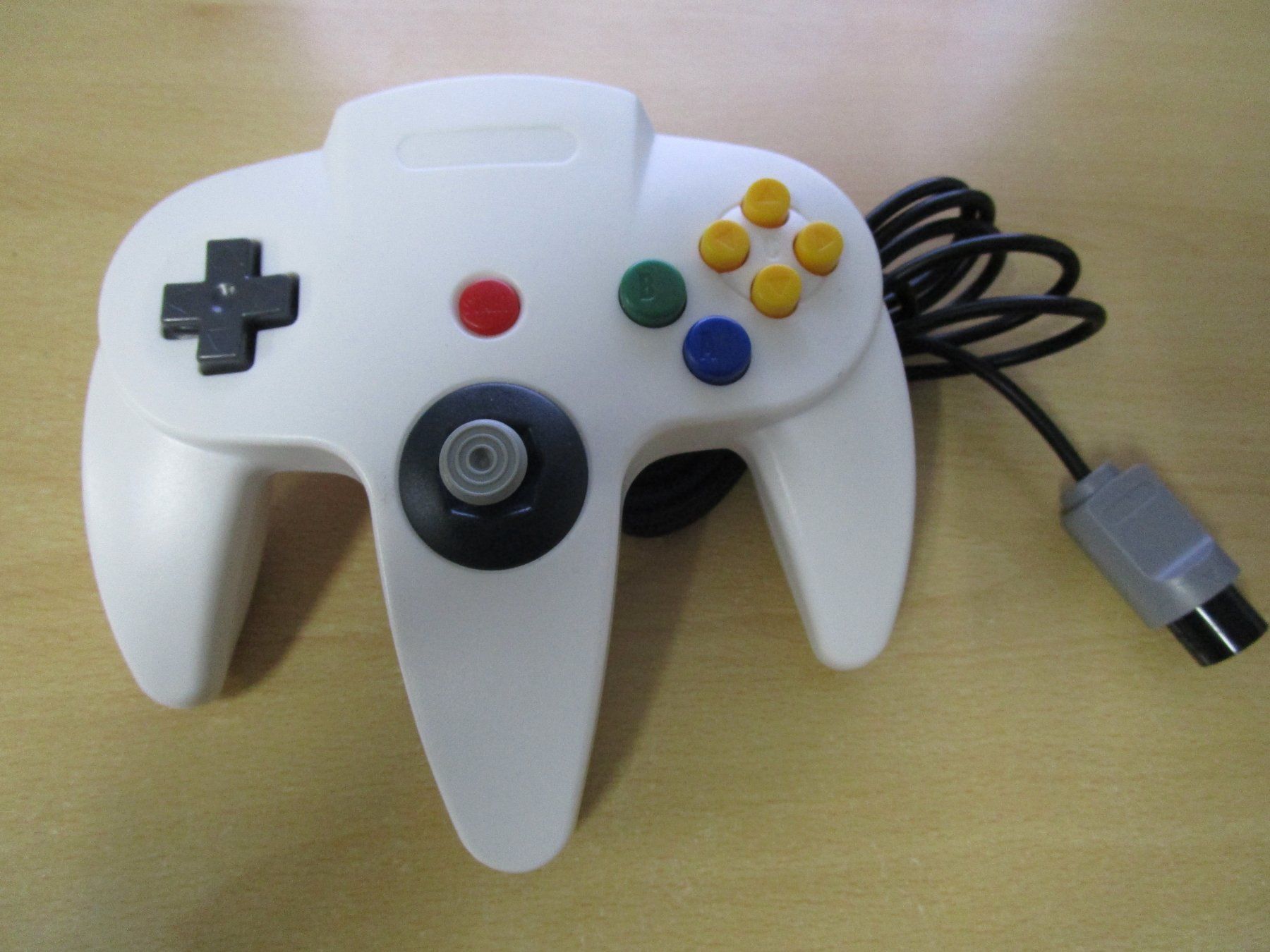 Controller: Nintendo 64 Controller - Farbe Weiss -  Neuware - N64 Joypad – Neu (gemäss Beschreibung) aus Goldau von agestuffer