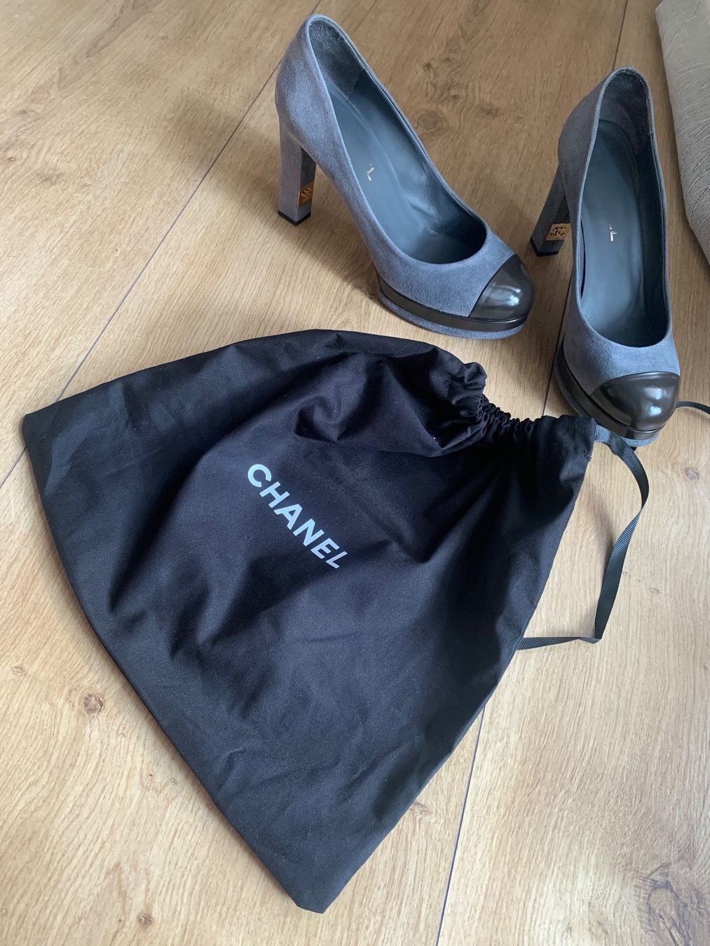 Chanel Scarpe da donna: Schuhe mit Absatz, Pumps Chanel Sandalen grey – Usato da Zell LU venduto da AliAli24 8