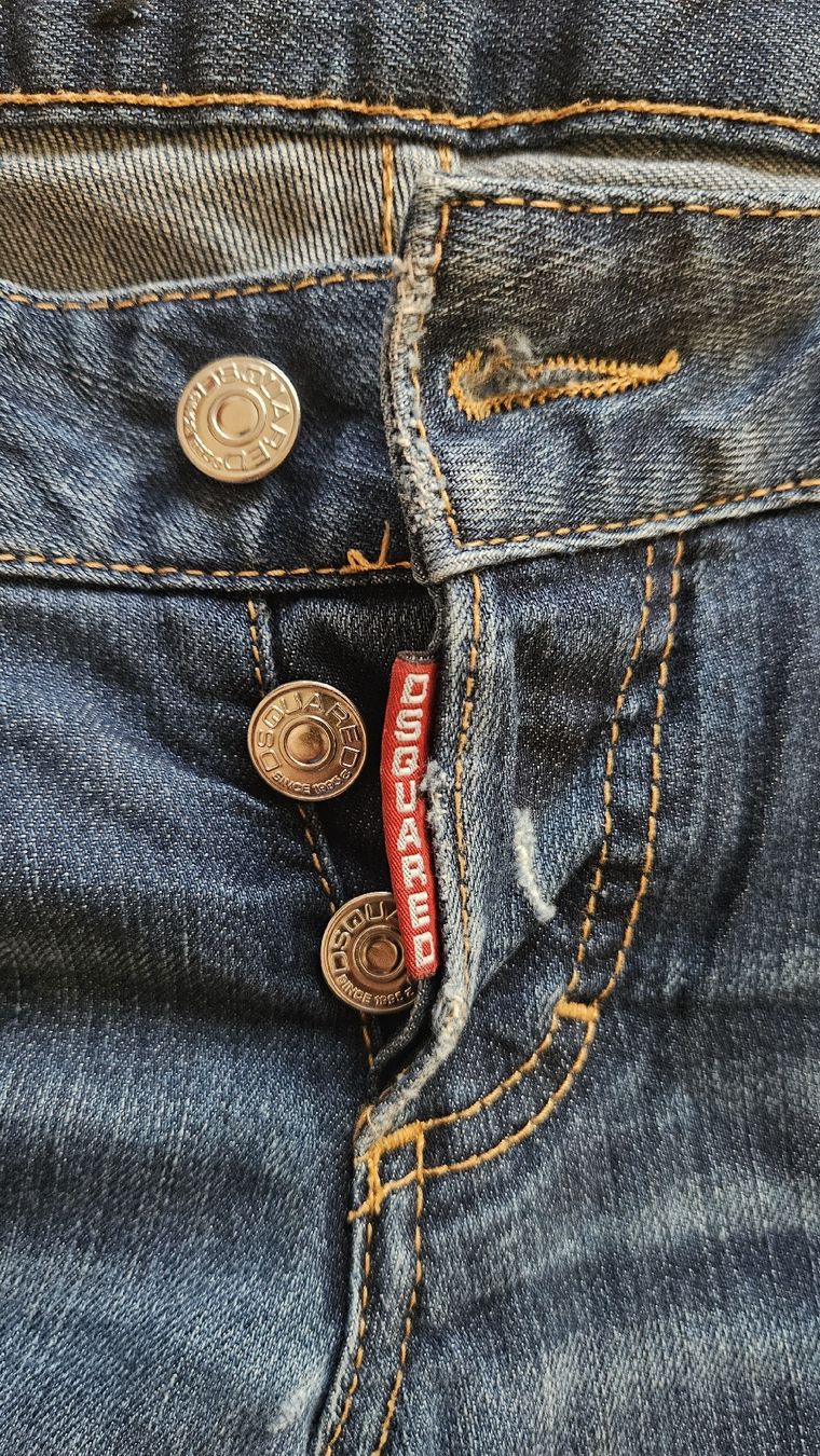 Dsquared2 Jeans: DISQUARED2 Jeans 40 (IT)  – Usato da Rheinfelden venduto da DHS 4