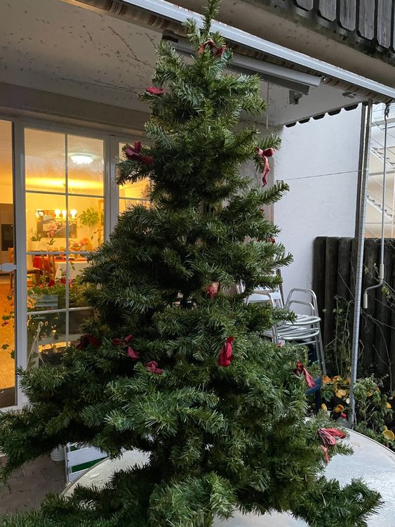 Weihnachtsbaum künstlich sehr natürlich gebraucht Kaufen auf Ricardo