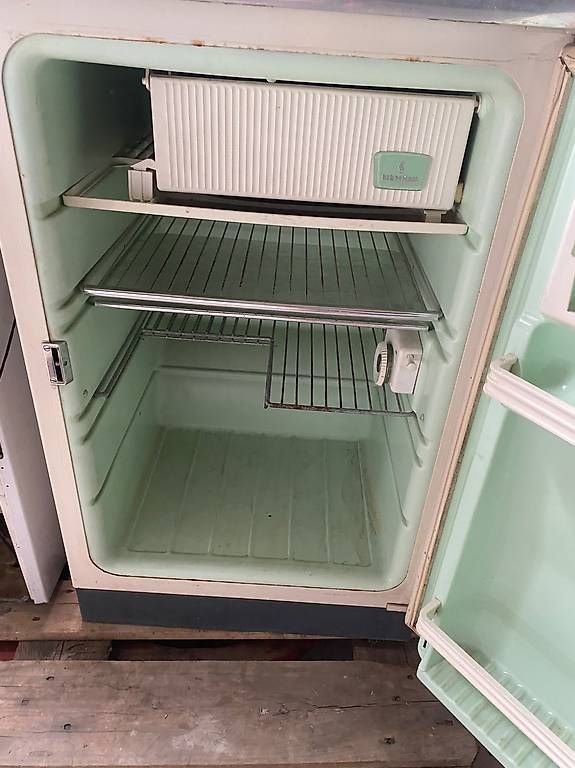 Siemens Kühlschrank: Ancien Frigo Siemens – Gebraucht aus Chamoson von a_laroyale 2