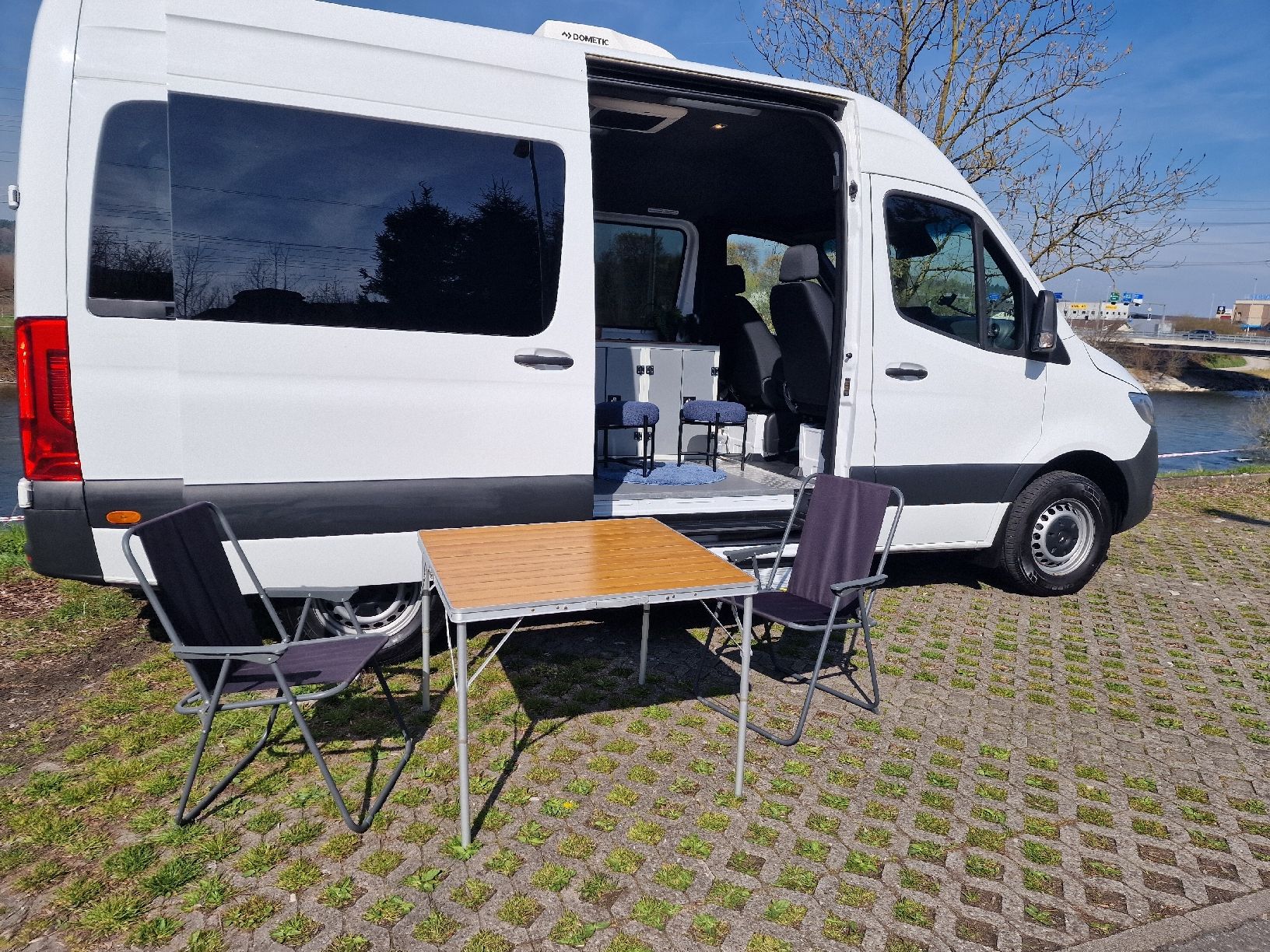 Mercedes-Benz Veicoli da campeggio: Camper und Lieferwagen in einem. – Usato da Rotkreuz venduto da mech-tech 9