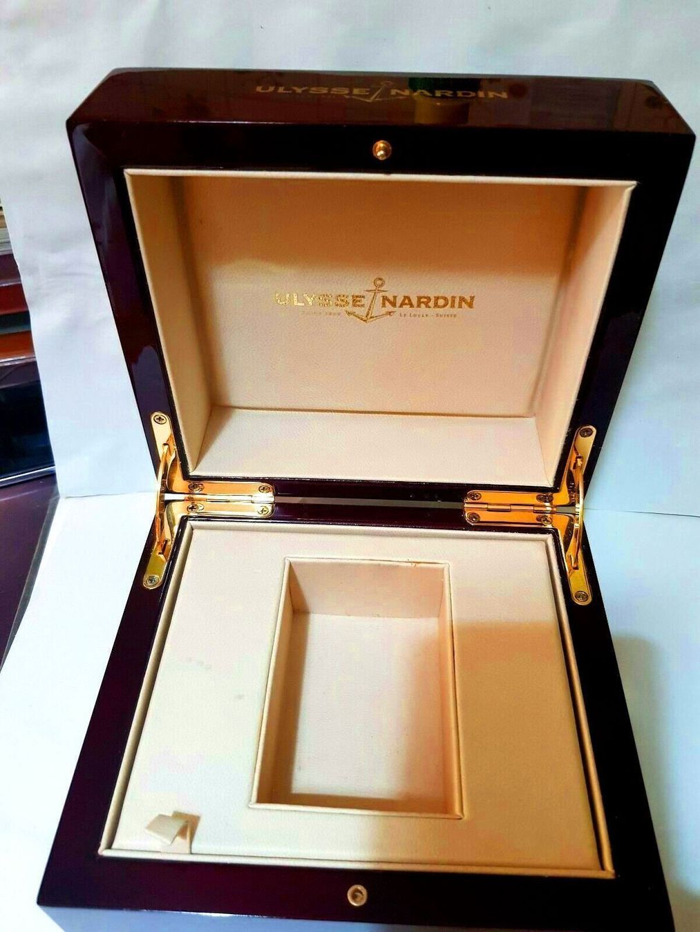 Ulysse Nardin Orologi: ULYSSE NARDIN ORIGINAL BOX !!!!! – Usato da Aurigeno venduto da SCS 2