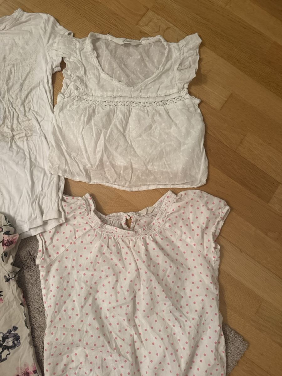 Kleiderpakete & -sets: 4 Mädchen Shirts 134 – Gebraucht aus Wädenswil von dor_ddx7 2