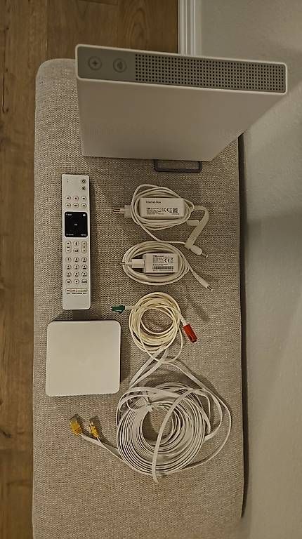 Swisscom Modem & Router: Swisscom Internet Box 4 mit Swisscom TV Box – Usato da Zunzgen venduto da Vicehead77 1
