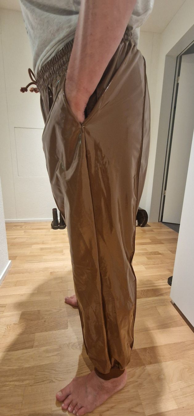 Adidas Pantaloni: Adidas Neu Hose Ivy Park – Nuovo e nell'imballaggio originale da Niederwangen BE venduto da tim_8hyw 7