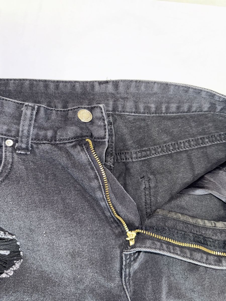 Jeans: GRAUE DESTROYED JEANS GR. S – D'occasion à Winterthur par fij_f65r 2