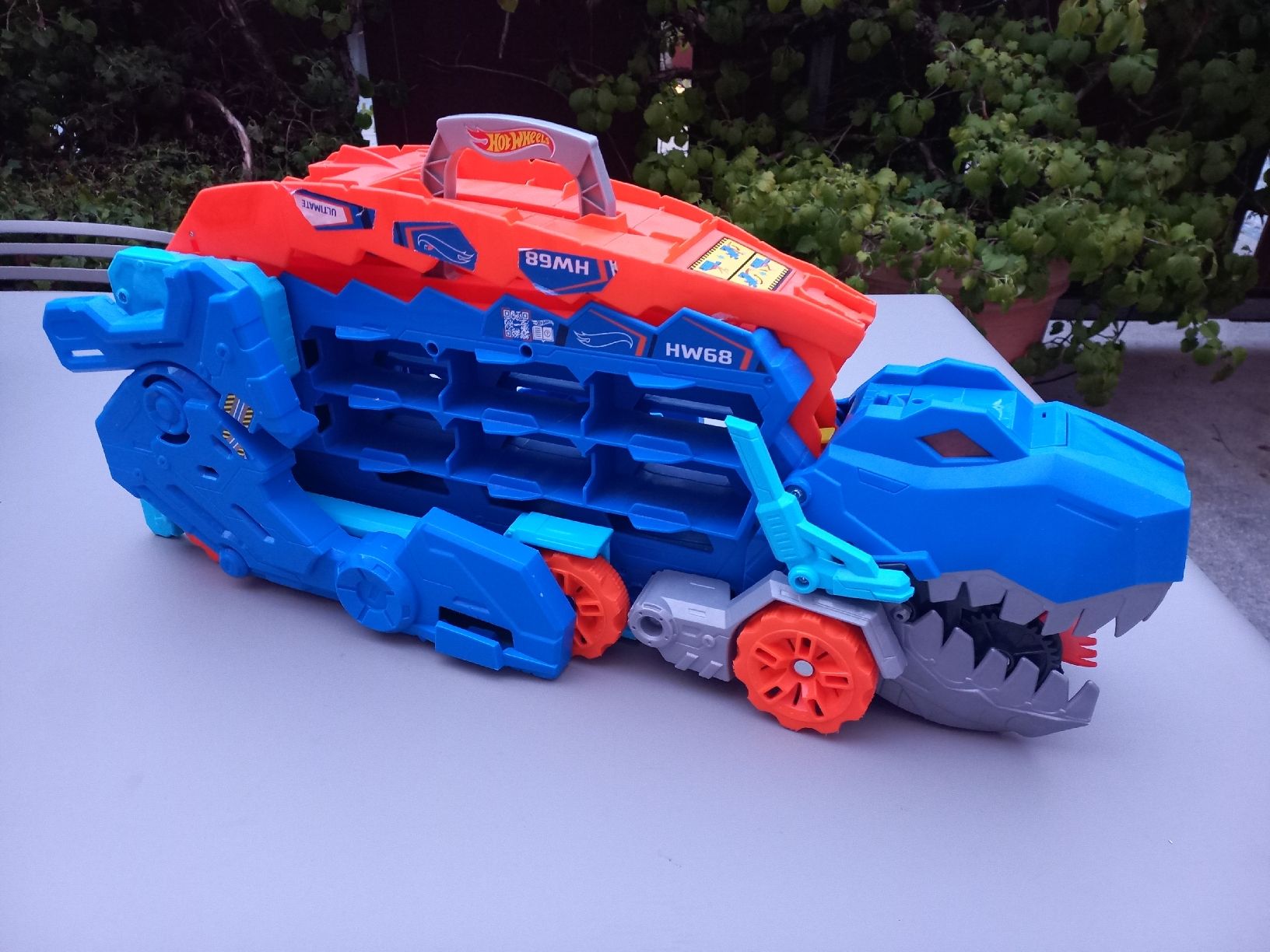 Hot Wheels Giocattoli: Hot Wheels City T-Rex Transporter – Usato da Kilchberg ZH venduto da Fast-Forward