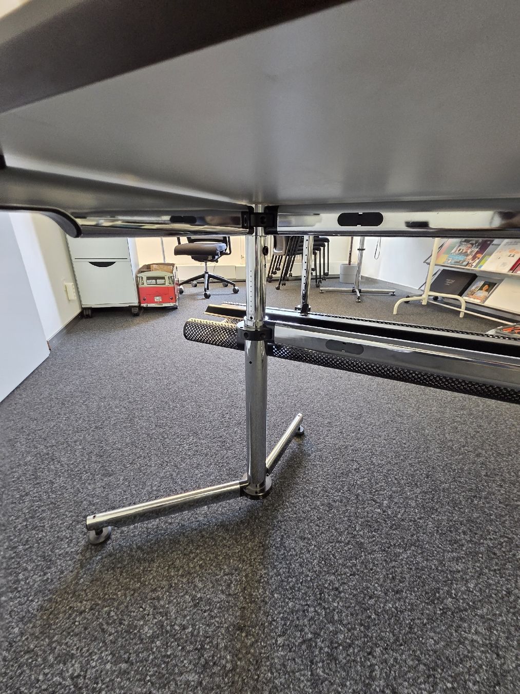 Scrivanie: USM Haller Bürotisch – Usato da Neunkirch venduto da BoBo007 3