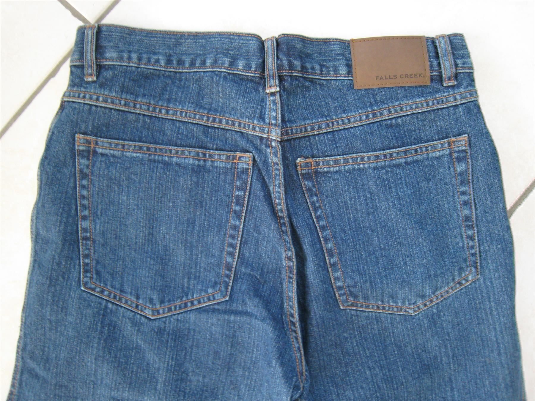Jeans: ***** Jeans Falls Creek blau - Neu – Nuovo e nell'imballaggio originale da Villaz-St-Pierre venduto da Ubid 1