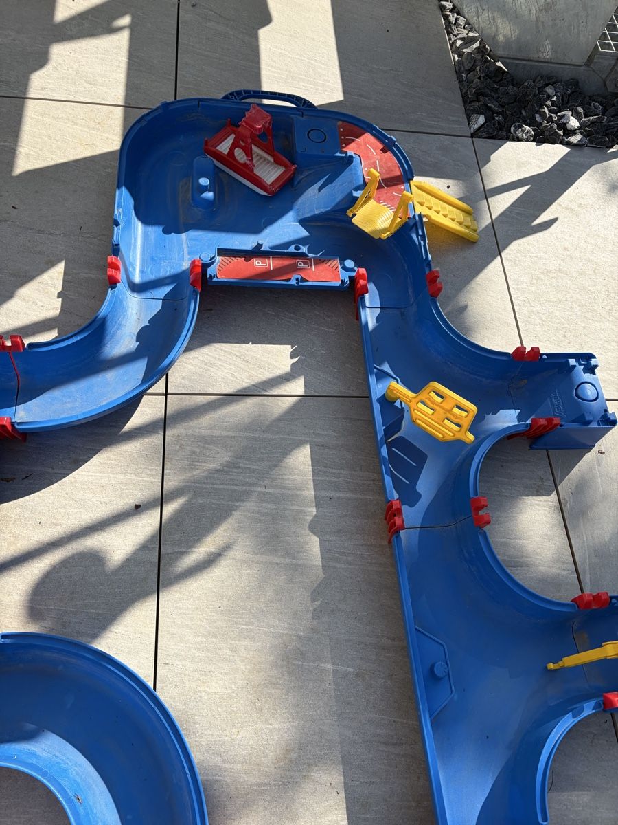 Aquaplay Jouets: Aquaplay – D'occasion à Endingen par country_family 4