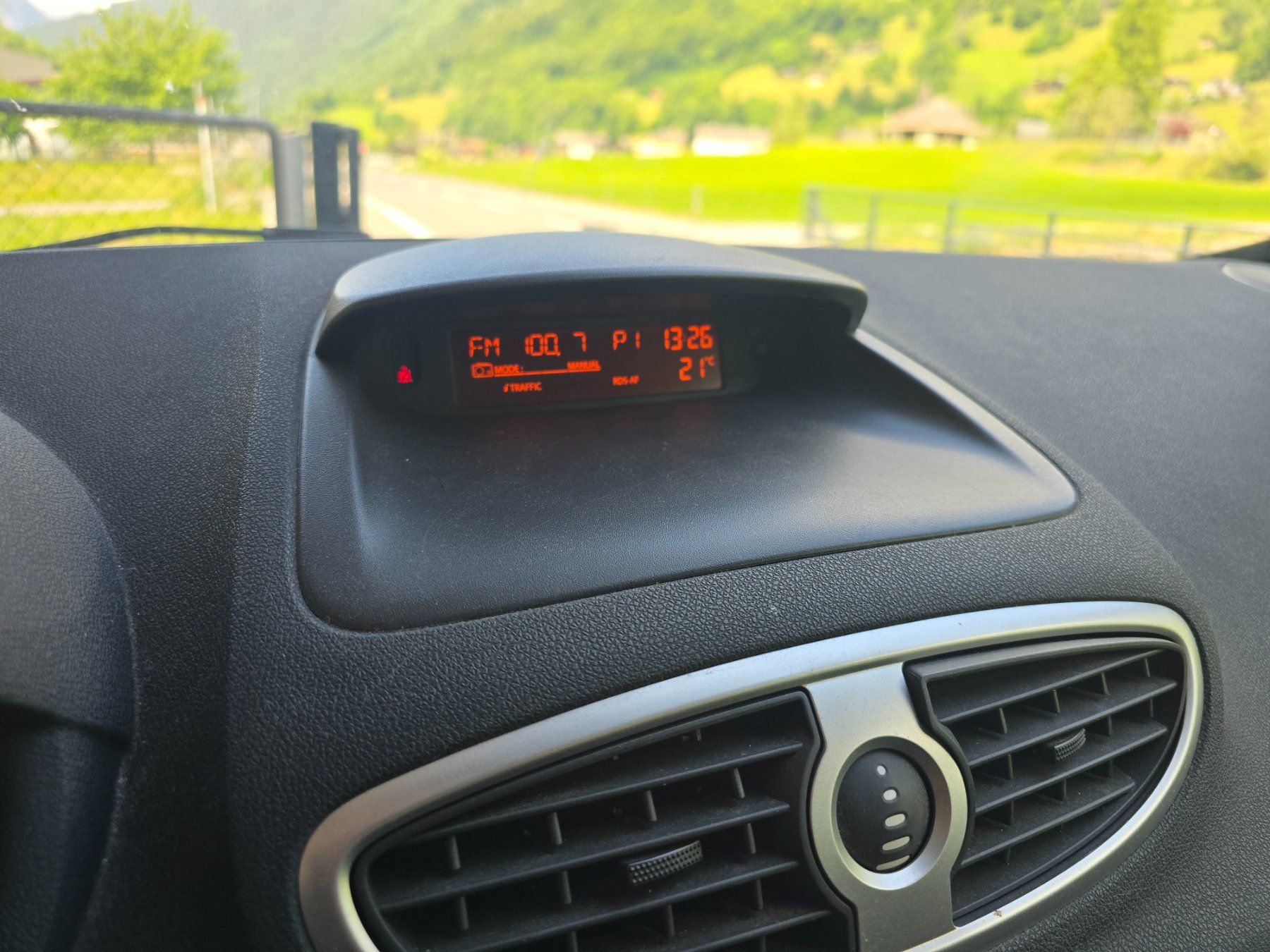 Renault Autos: Renault Clio mit Tech. Mängel ab 1.- – Gebraucht aus Zürich von kaiserstoren.ch 8
