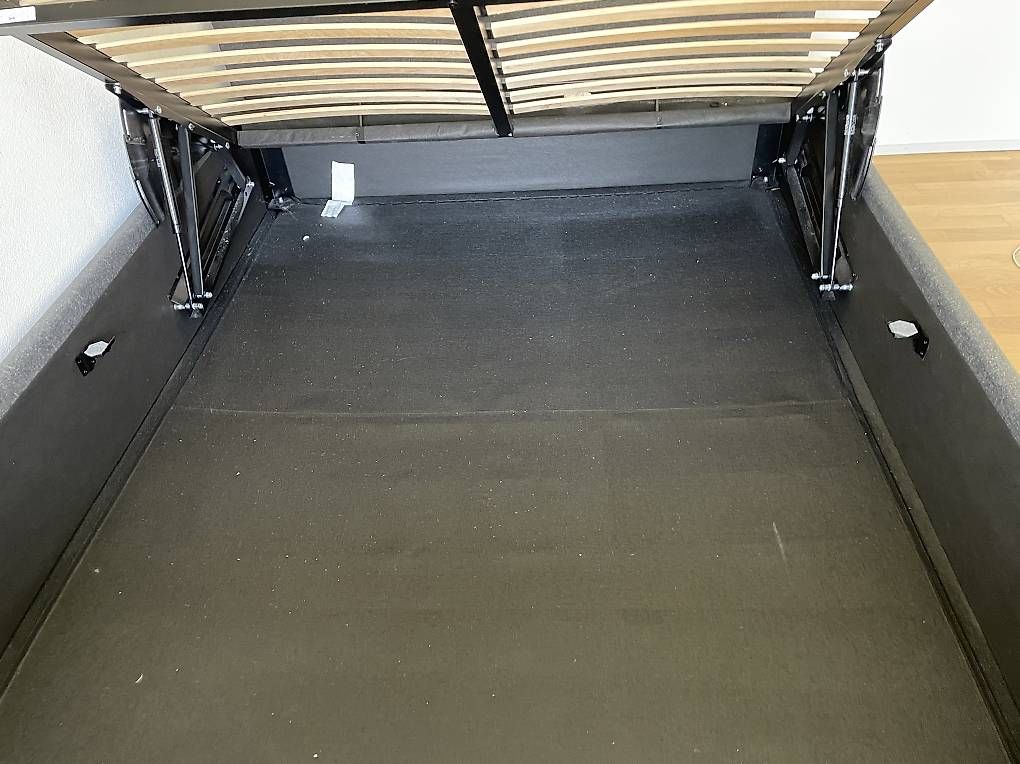 Lits: Bett 160x200 cm – D'occasion à Meilen par flo_6xmp 2